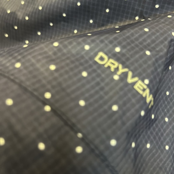 The North Face rain poncho for women; one size - Picture 6 of 12